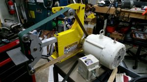 04-20-16-belt-grinder-with-new-old-reliant-motor-mocked-up-small